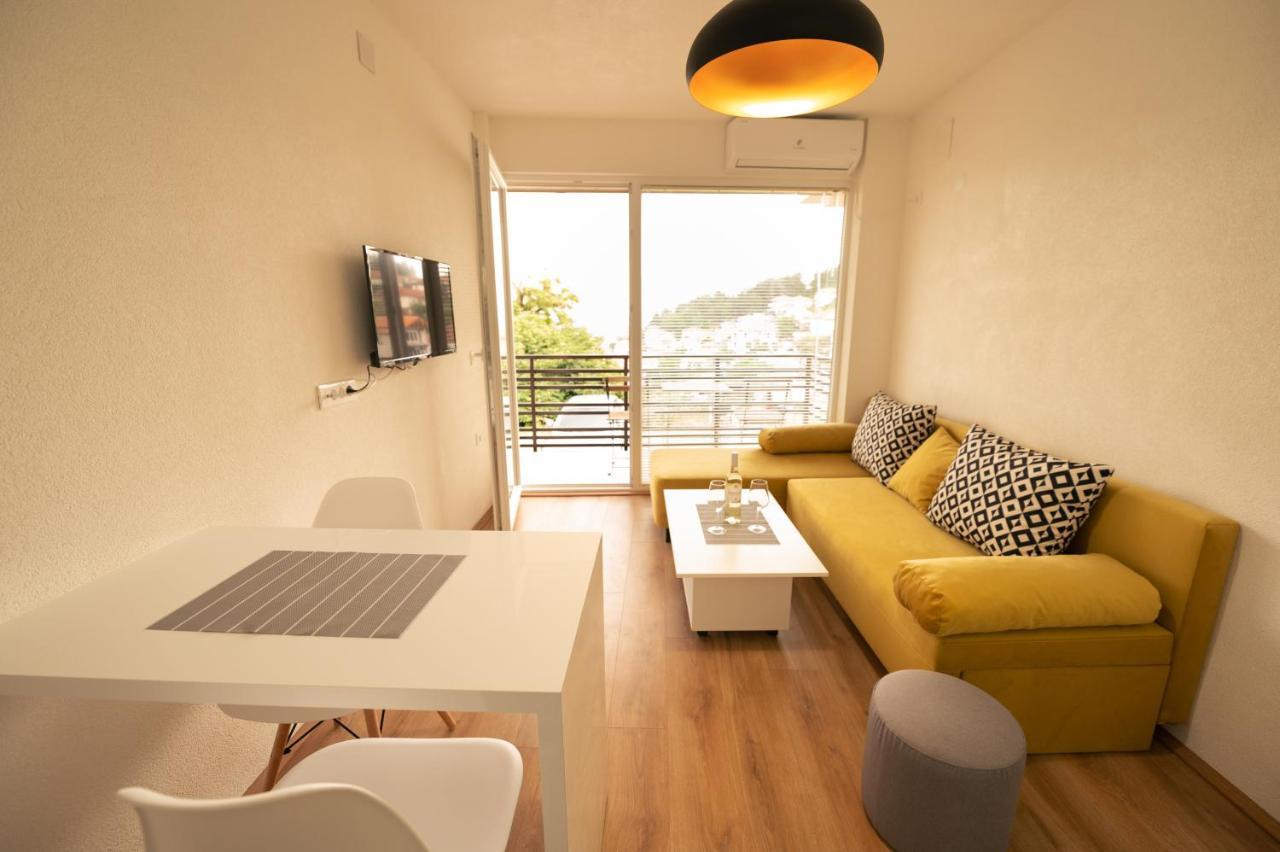 Down Street-Old Town Apartment โอครีด ภายนอก รูปภาพ