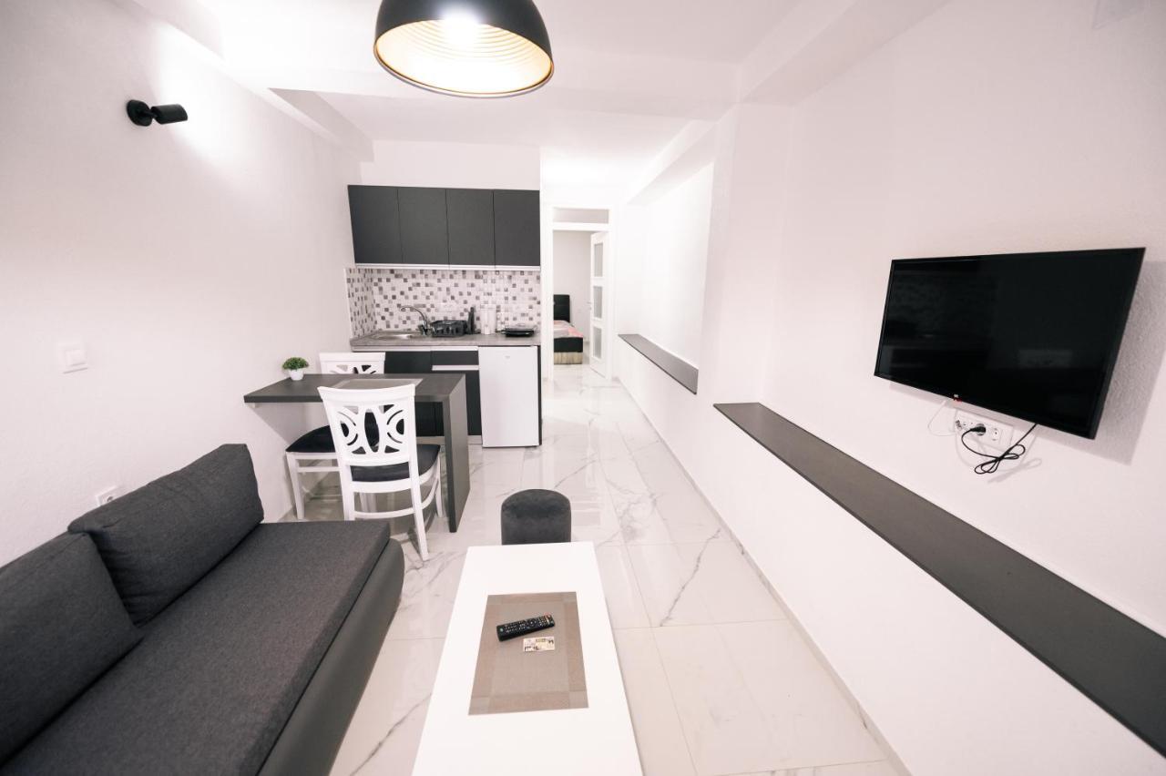Down Street-Old Town Apartment โอครีด ภายนอก รูปภาพ