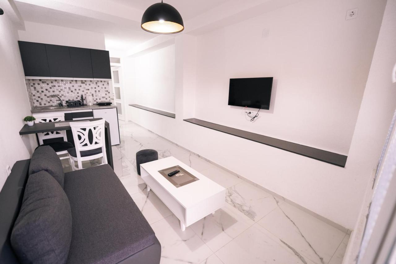 Down Street-Old Town Apartment โอครีด ภายนอก รูปภาพ